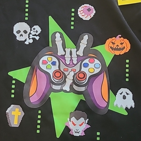 Video Games & Halloween Pajama Set Size 8 - Picture 6 of 6